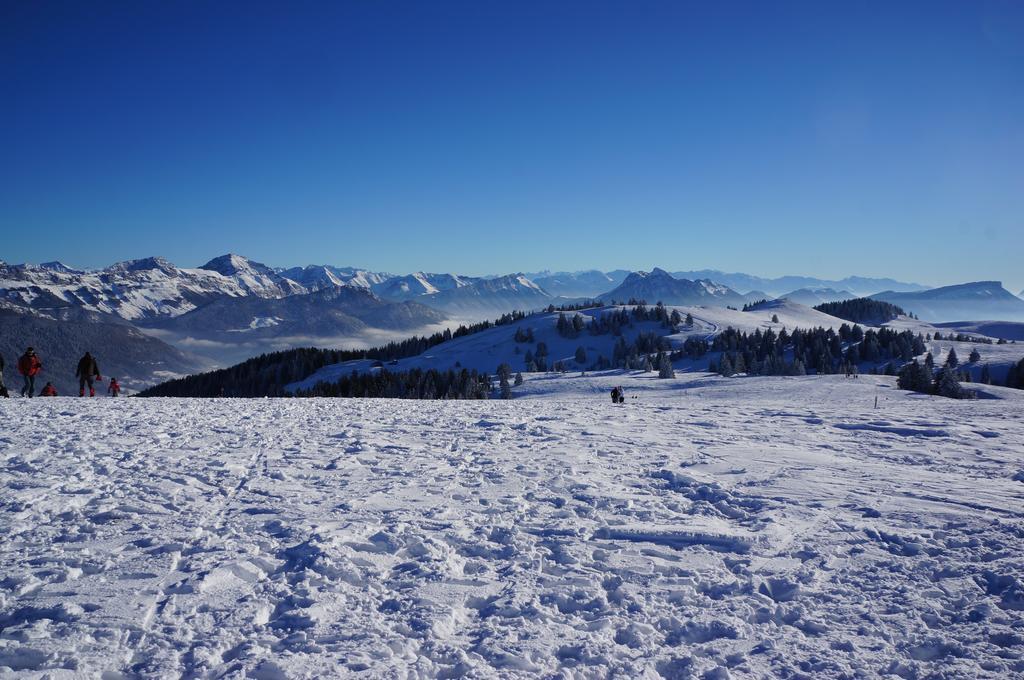 Le Pre Du Lac Saint-Jorioz Exteriör bild